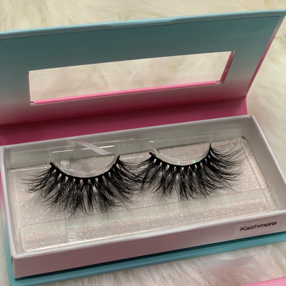 25mm lashes (Kazhmere)